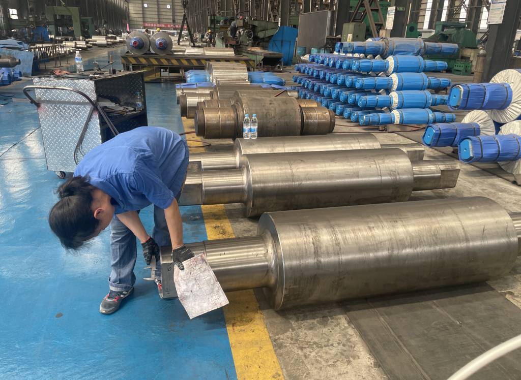 525x1400x2540 rolos de aço adamita